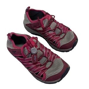Chaco Girls Fuchsia Water Sandals junior size 12